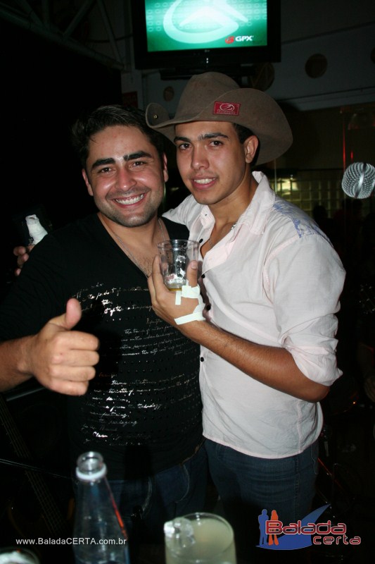 Balada: Fotos de sexta na Plataforma do Chopp em Cidade do Autom�vel - DF