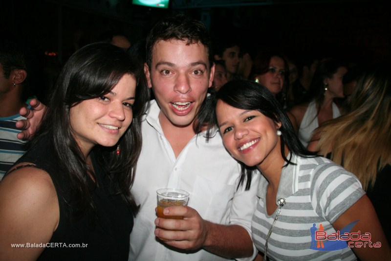 Balada: Fotos de sexta na Plataforma do Chopp em Cidade do Autom�vel - DF