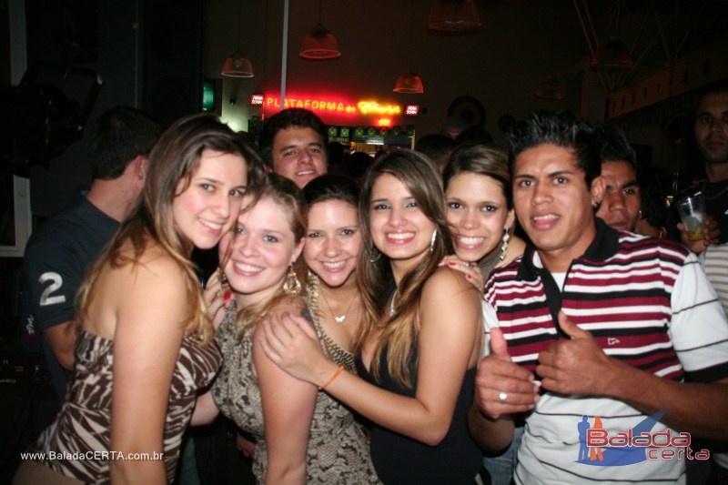 Balada: Fotos de sexta na Plataforma do Chopp em Cidade do Autom�vel - DF