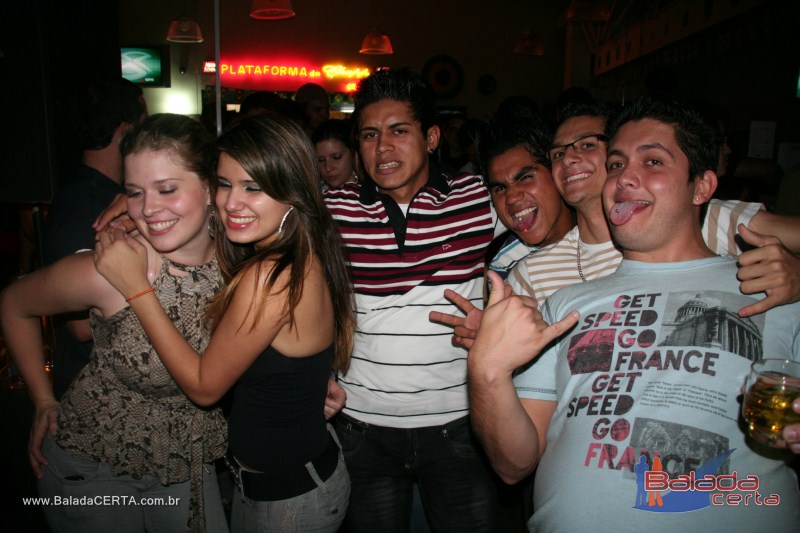 Balada: Fotos de sexta na Plataforma do Chopp em Cidade do Autom�vel - DF