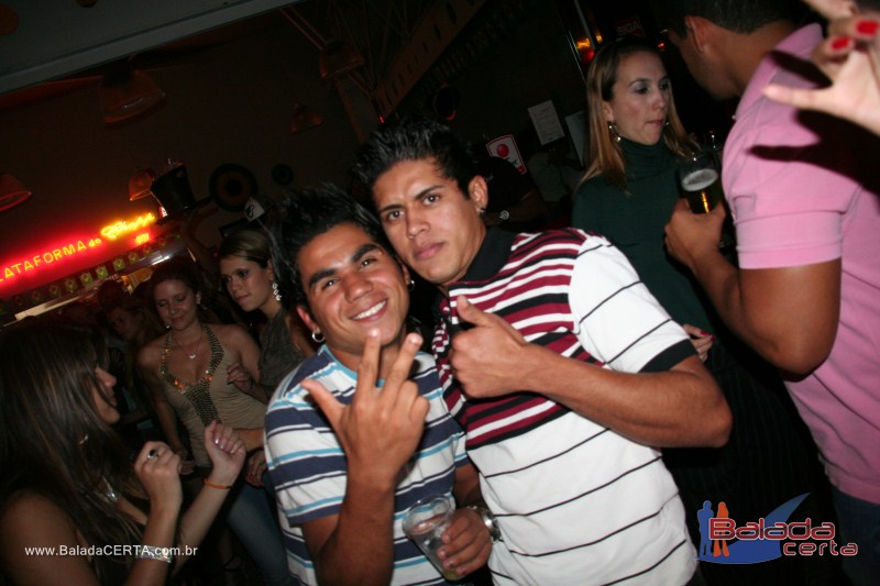 Balada: Fotos de sexta na Plataforma do Chopp em Cidade do Autom�vel - DF