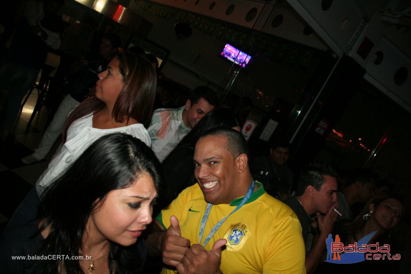 Balada: Fotos de Sexta na Plataforma do Choop na Cidade do Automovel - DF