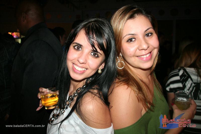Balada: Fotos de Sexta na Plataforma do Choop na Cidade do Automovel - DF
