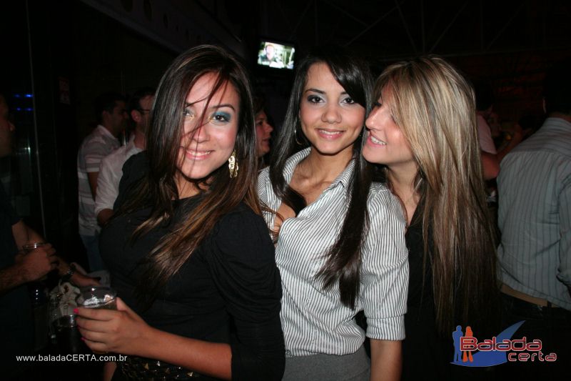 Balada: Fotos de Sexta na Plataforma do Choop na Cidade do Automovel - DF