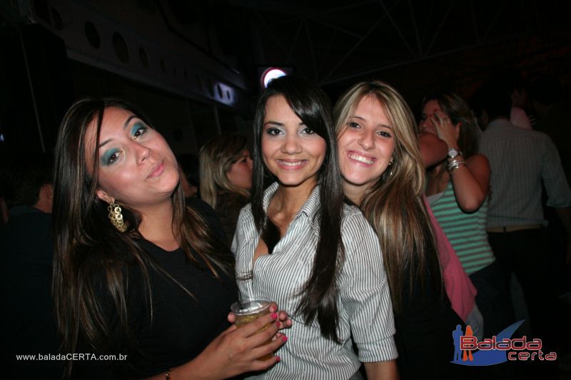 Balada: Fotos de Sexta na Plataforma do Choop na Cidade do Automovel - DF