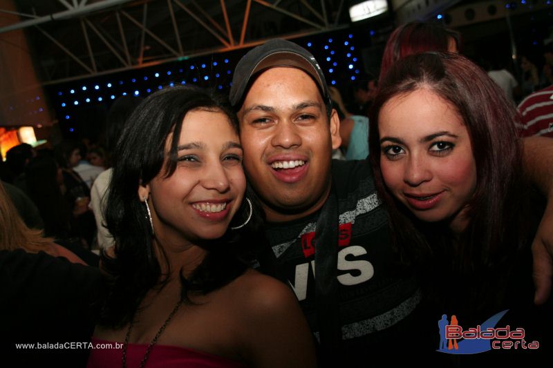 Balada: Fotos de Sexta na Plataforma do Choop na Cidade do Automovel - DF