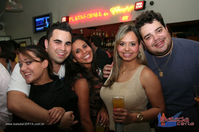 Balada: Fotos de Sexta na Plataforma do Choop na Cidade do Automovel - DF