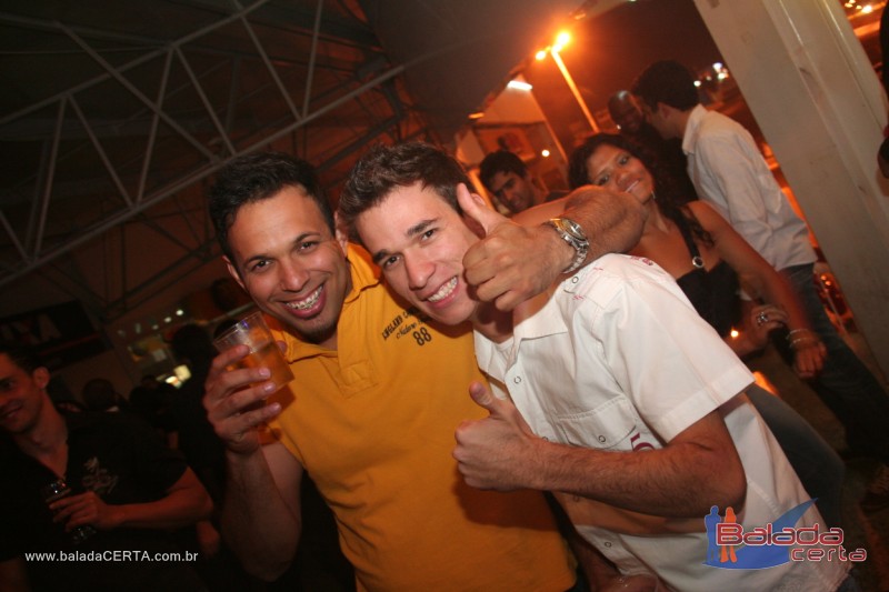 Balada: Fotos de Sexta na Plataforma do Choop na Cidade do Automovel - DF
