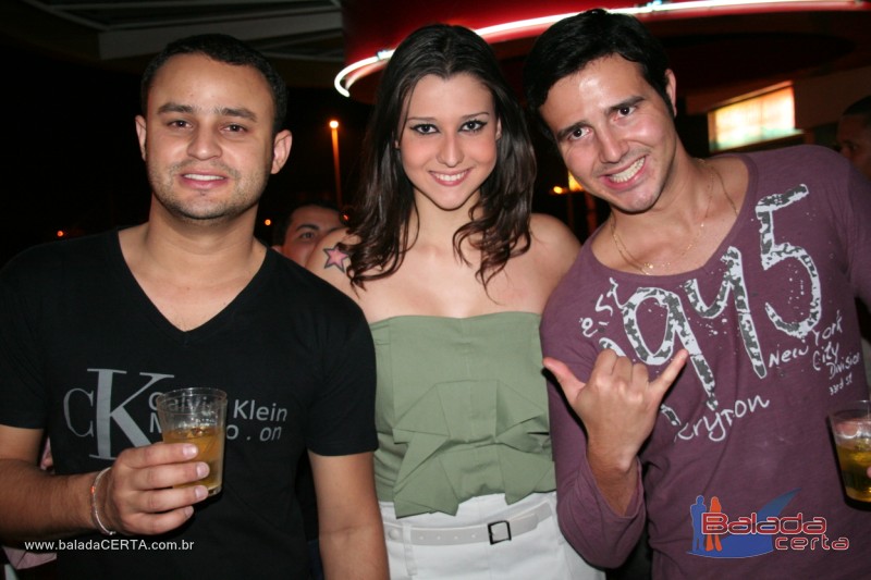 Balada: Fotos de Sexta na Plataforma do Choop na Cidade do Automovel - DF