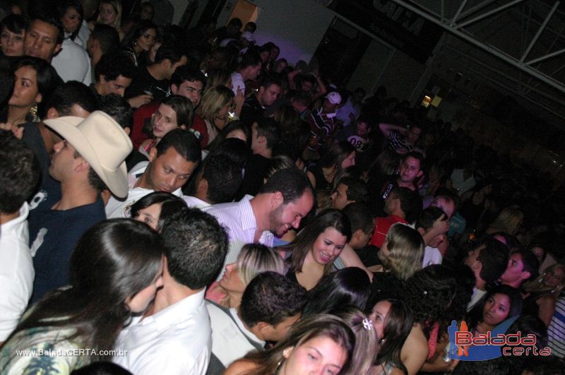 Balada: Fotos de Sexta na Plataforma do Choop na Cidade do Automovel - DF