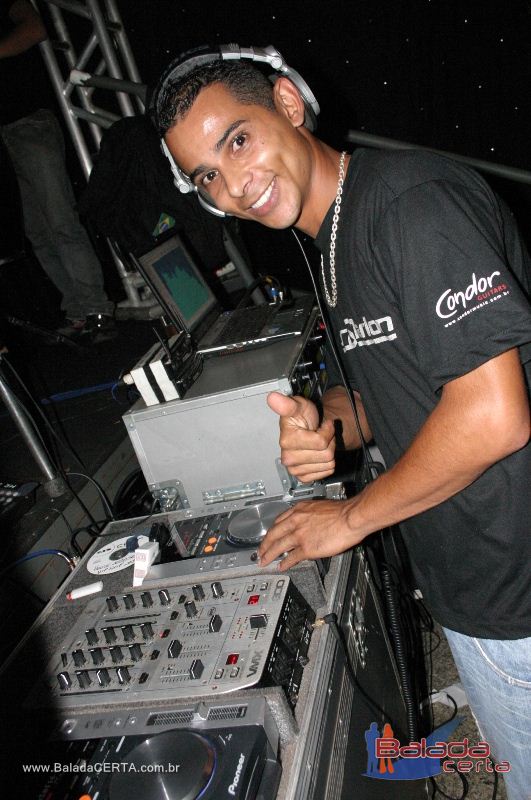 Balada: Fotos de Sexta na Plataforma do Choop na Cidade do Automovel - DF