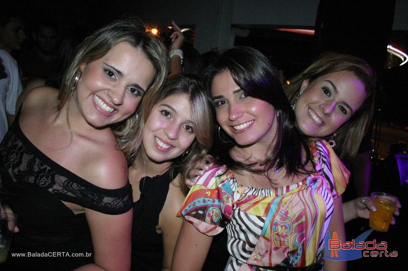 Balada: Fotos de Sexta na Plataforma do Choop na Cidade do Automovel - DF