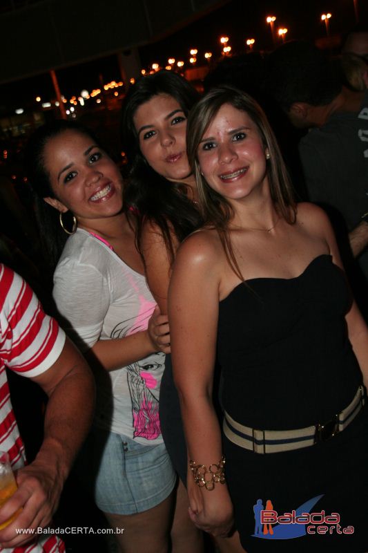 Balada: Fotos de Sexta na Plataforma do Choop na Cidade do Automovel - DF