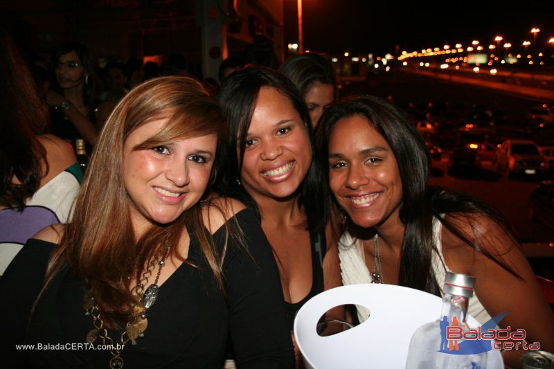 Balada: Fotos de Sexta na Plataforma do Choop na Cidade do Automovel - DF