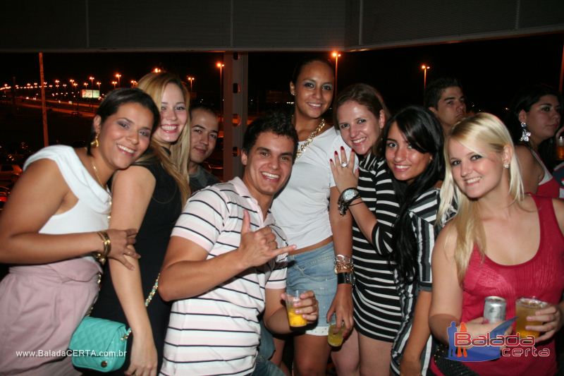 Balada: Fotos de Sexta na Plataforma do Choop na Cidade do Automovel - DF