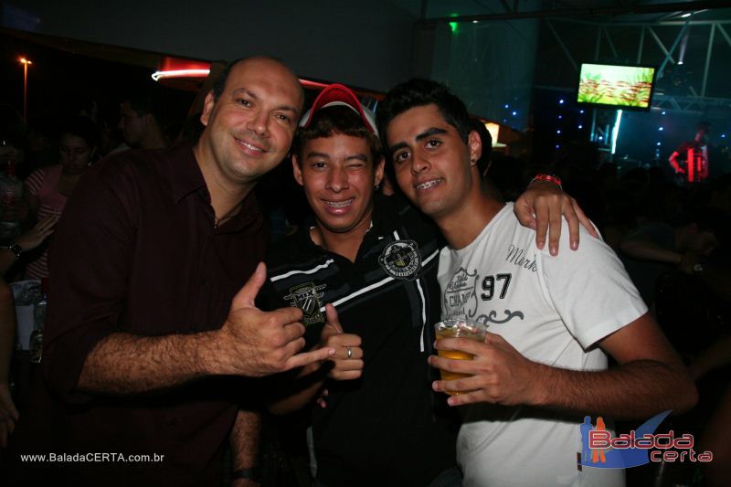 Balada: Fotos de Sexta na Plataforma do Choop na Cidade do Automovel - DF