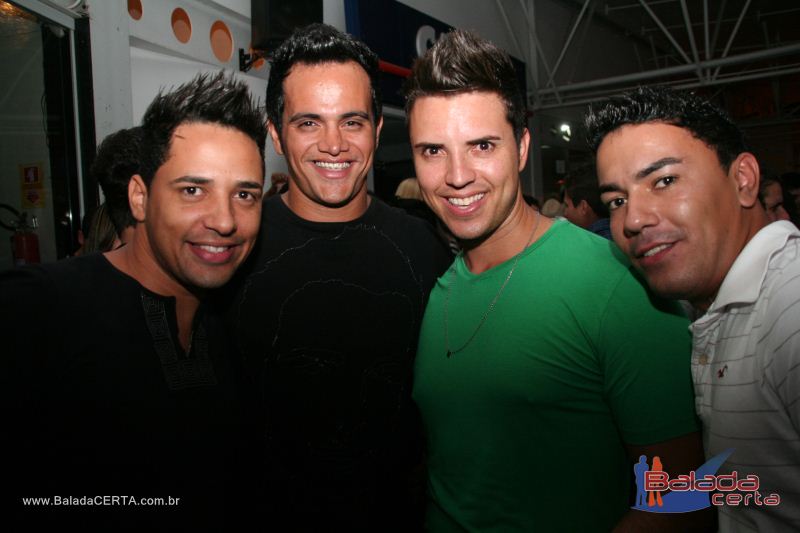 Balada: Fotos de Sexta na Plataforma do Choop na Cidade do Automovel - DF