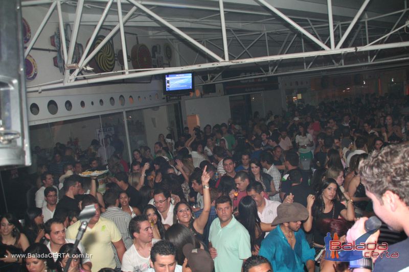 Balada: Fotos de Sexta na Plataforma do Choop na Cidade do Automovel - DF