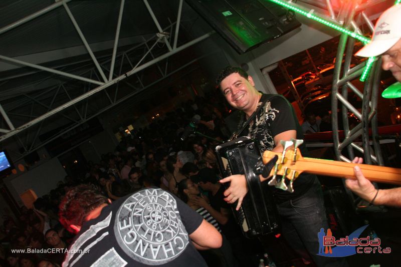 Balada: Fotos de Sexta na Plataforma do Choop na Cidade do Automovel - DF