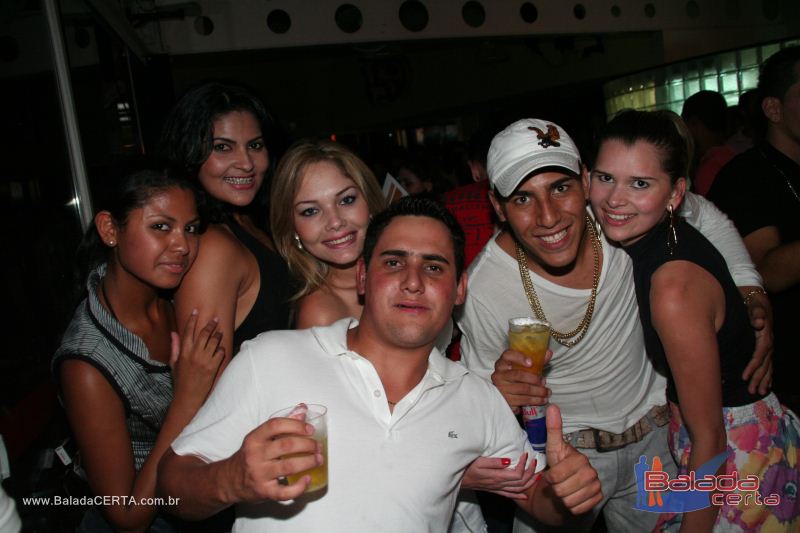 Balada: Fotos de Sexta na Plataforma do Choop na Cidade do Automovel - DF