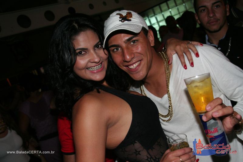 Balada: Fotos de Sexta na Plataforma do Choop na Cidade do Automovel - DF