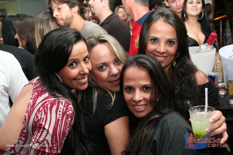Balada: Fotos de Sexta na Plataforma do Choop na Cidade do Automovel - DF
