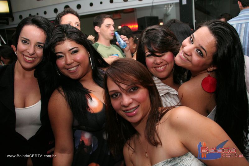 Balada: Fotos de Sexta na Plataforma do Choop na Cidade do Automovel - DF