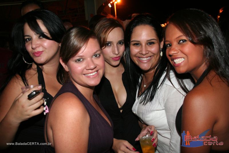 Balada: Fotos de Sexta na Plataforma do Choop na Cidade do Automovel - DF