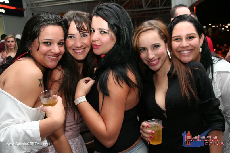 Balada: Fotos de Sexta na Plataforma do Choop na Cidade do Automovel - DF