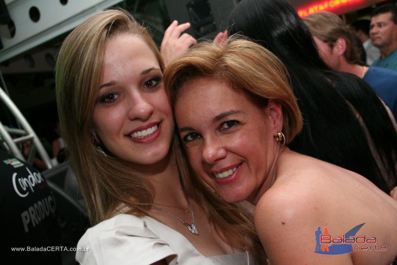 Balada: Fotos de Sexta na Plataforma do Choop na Cidade do Automovel - DF