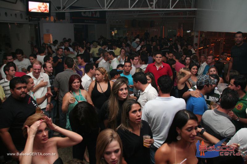 Balada: Fotos de Sexta na Plataforma do Choop na Cidade do Automovel - DF