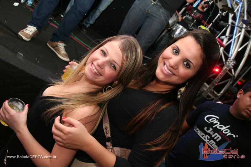 Balada: Fotos de Sexta na Plataforma do Choop na Cidade do Automovel - DF