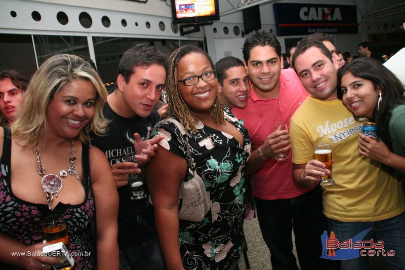 Balada: Fotos de Sexta na Plataforma do Choop na Cidade do Automovel - DF