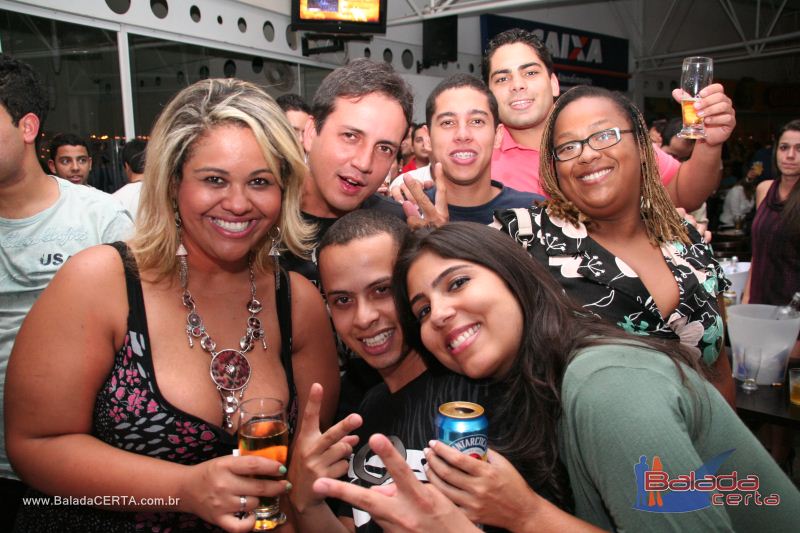 Balada: Fotos de Sexta na Plataforma do Choop na Cidade do Automovel - DF