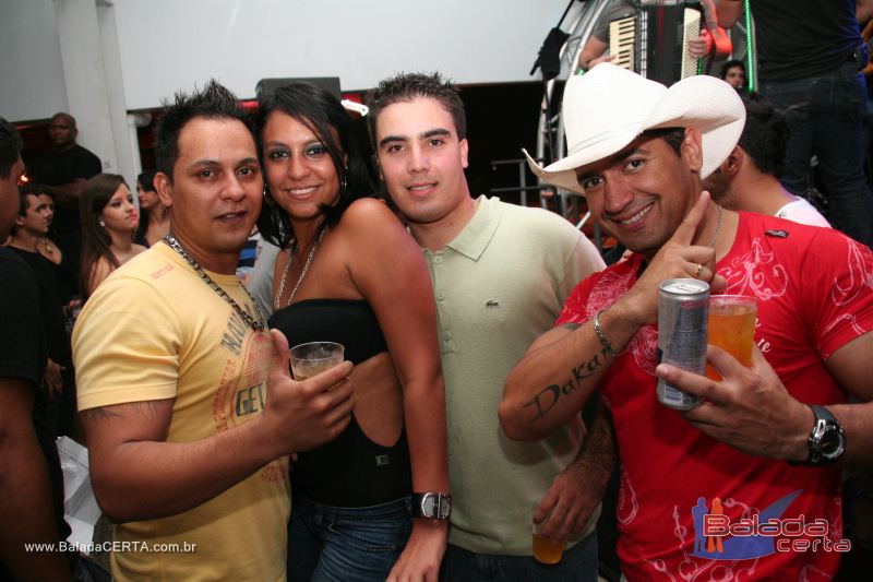 Balada: Fotos de Sexta na Plataforma do Choop na Cidade do Automovel - DF