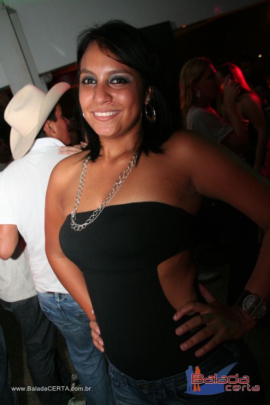 Balada: Fotos de Sexta na Plataforma do Choop na Cidade do Automovel - DF