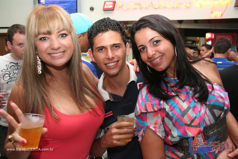 Balada: Fotos de Sexta na Plataforma do Choop na Cidade do Automovel - DF