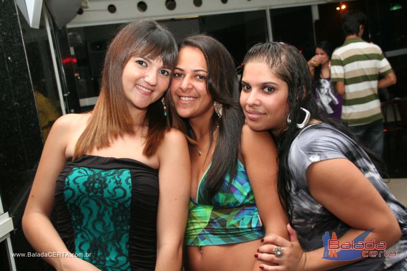 Balada: Fotos de Sexta na Plataforma do Choop na Cidade do Automovel - DF
