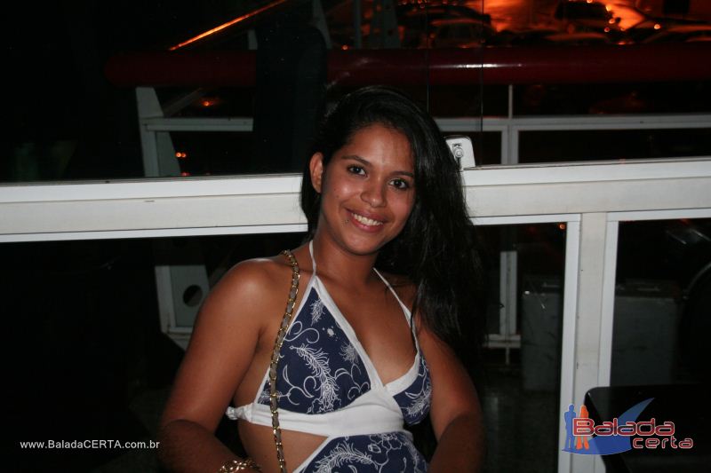 Balada: Fotos de Sexta na Plataforma do Choop na Cidade do Automovel - DF
