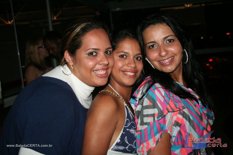 Balada: Fotos de Sexta na Plataforma do Choop na Cidade do Automovel - DF