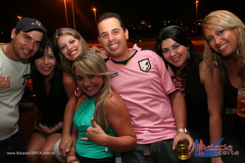Balada: Fotos de Sexta na Plataforma do Choop na Cidade do Automovel - DF