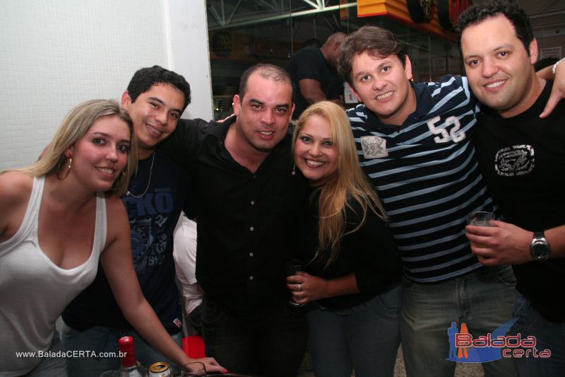 Balada: Fotos de Sexta na Plataforma do Choop na Cidade do Automovel - DF