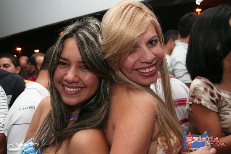 Balada: Fotos de Sexta na Plataforma do Choop na Cidade do Automovel - DF