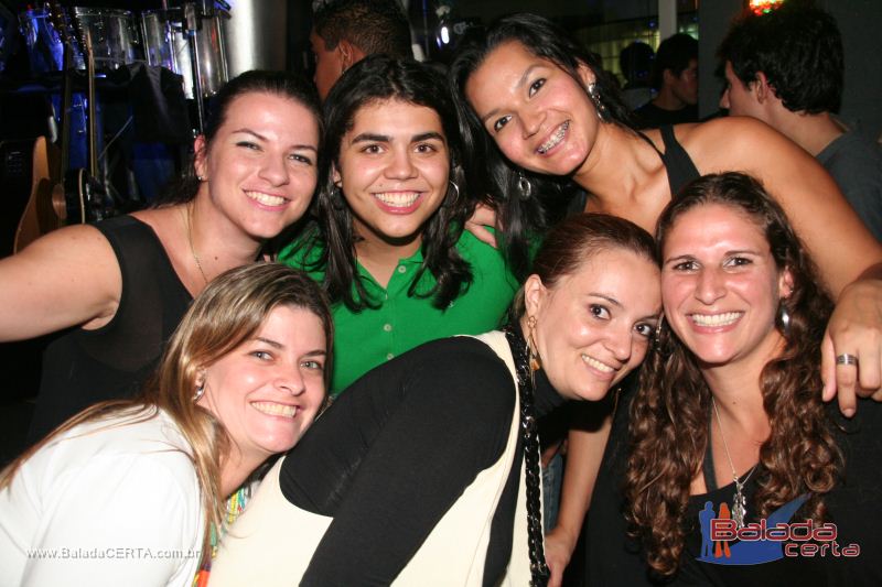 Balada: Fotos de Sexta na Plataforma do Choop na Cidade do Automovel - DF
