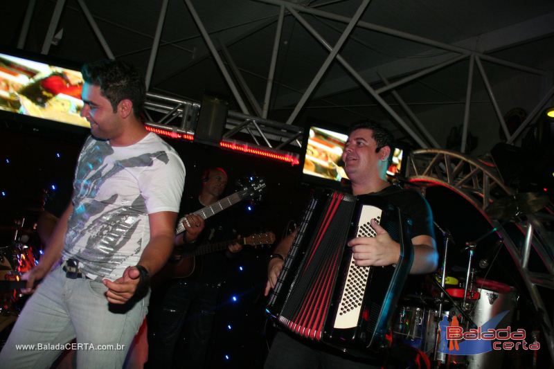 Balada: Fotos de Sexta na Plataforma do Choop na Cidade do Automovel - DF