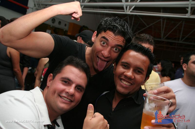 Balada: Fotos de Sexta na Plataforma do Choop na Cidade do Automovel - DF