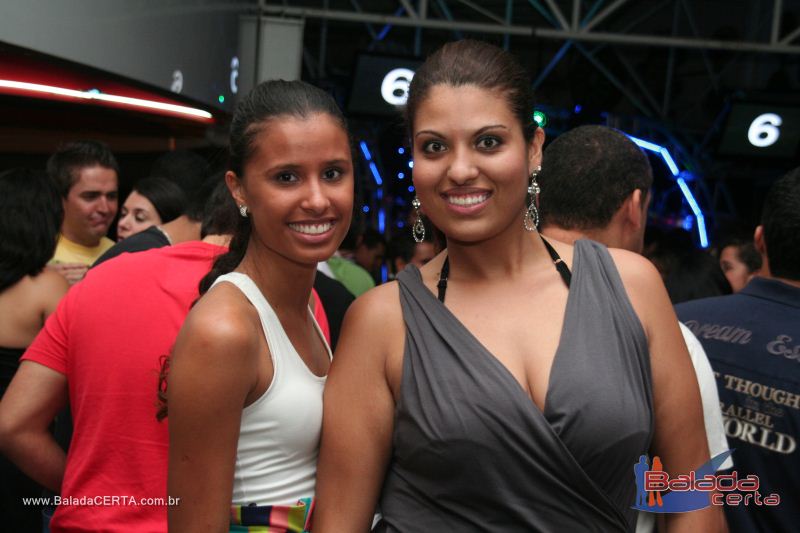 Balada: Fotos de Sexta na Plataforma do Choop na Cidade do Automovel - DF