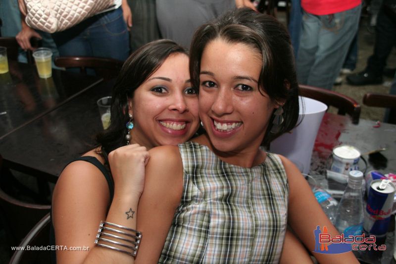 Balada: Fotos de Sexta na Plataforma do Choop na Cidade do Automovel - DF