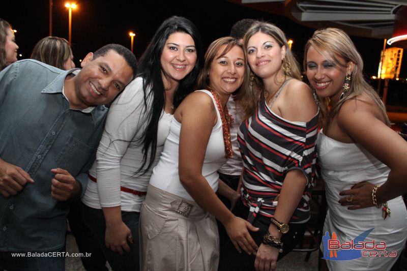 Balada: Fotos de Sexta na Plataforma do Choop na Cidade do Automovel - DF