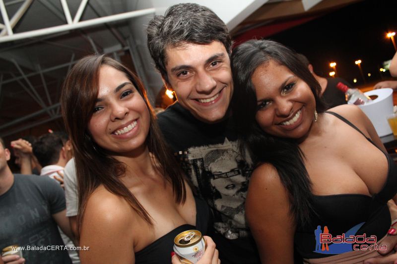 Balada: Fotos de Sexta na Plataforma do Choop na Cidade do Automovel - DF